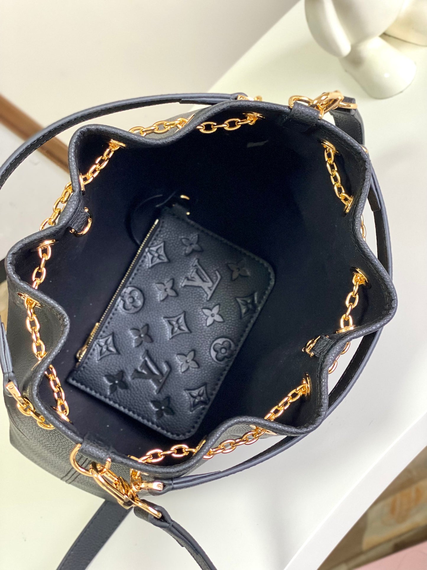Louis Vuitton Monogram Empreinte Leather Hobo Bag - Black