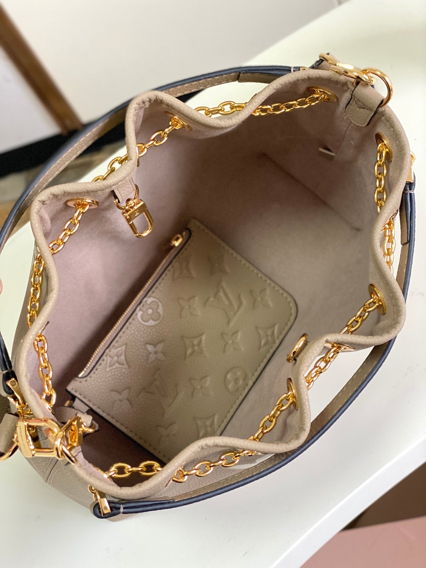 Louis Vuitton Muria Bucket Bag - Monogram Empreinte Leather - Tourterelle/Crème