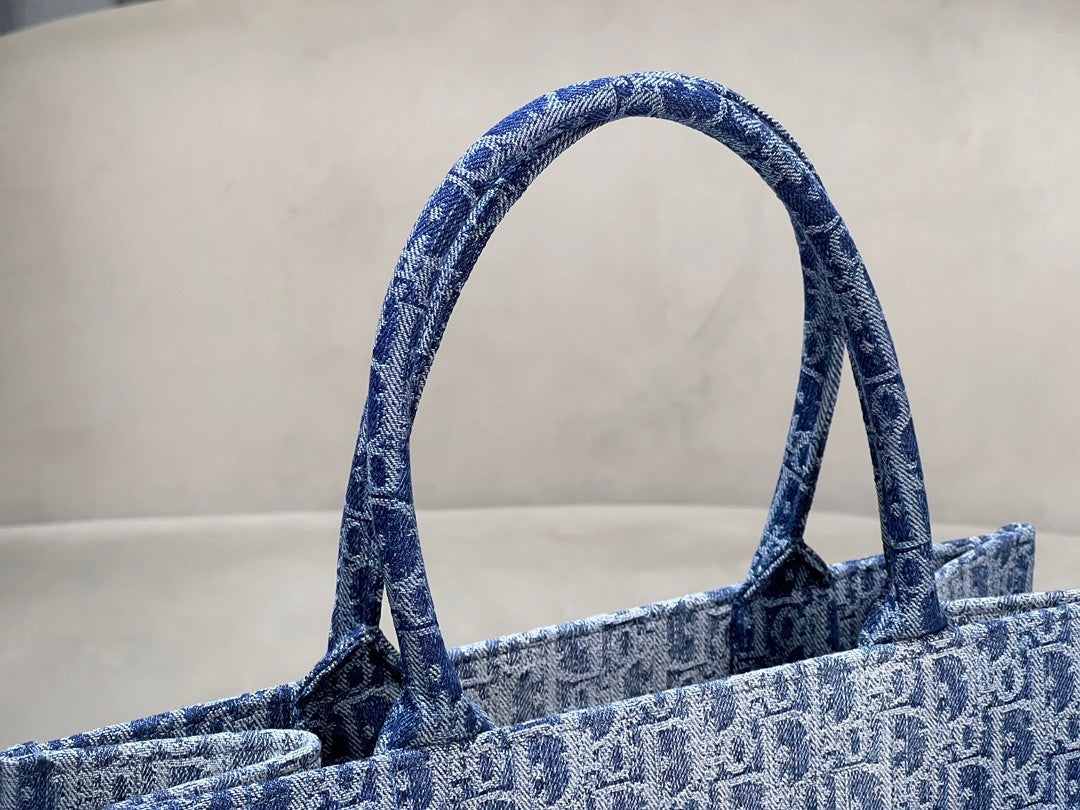 Christian Dior Large Book Tote Blue Dior Oblique Embroidery