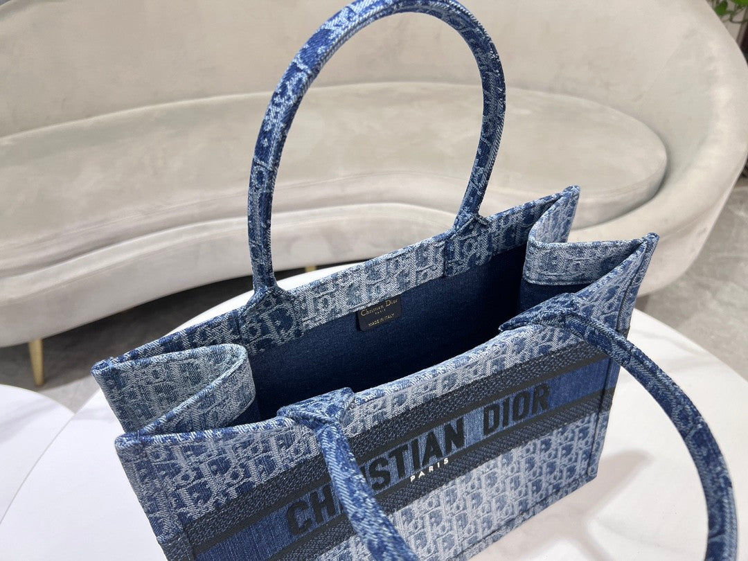 Christian Dior Large Book Tote Blue Dior Oblique Embroidery