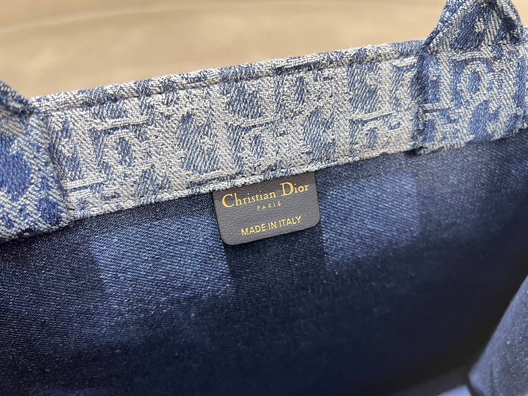 Christian Dior Large Book Tote Blue Dior Oblique Embroidery
