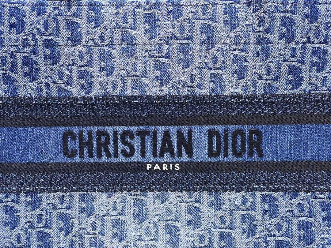 Christian Dior Medium Book Tote Blue Dior Oblique Embroidery