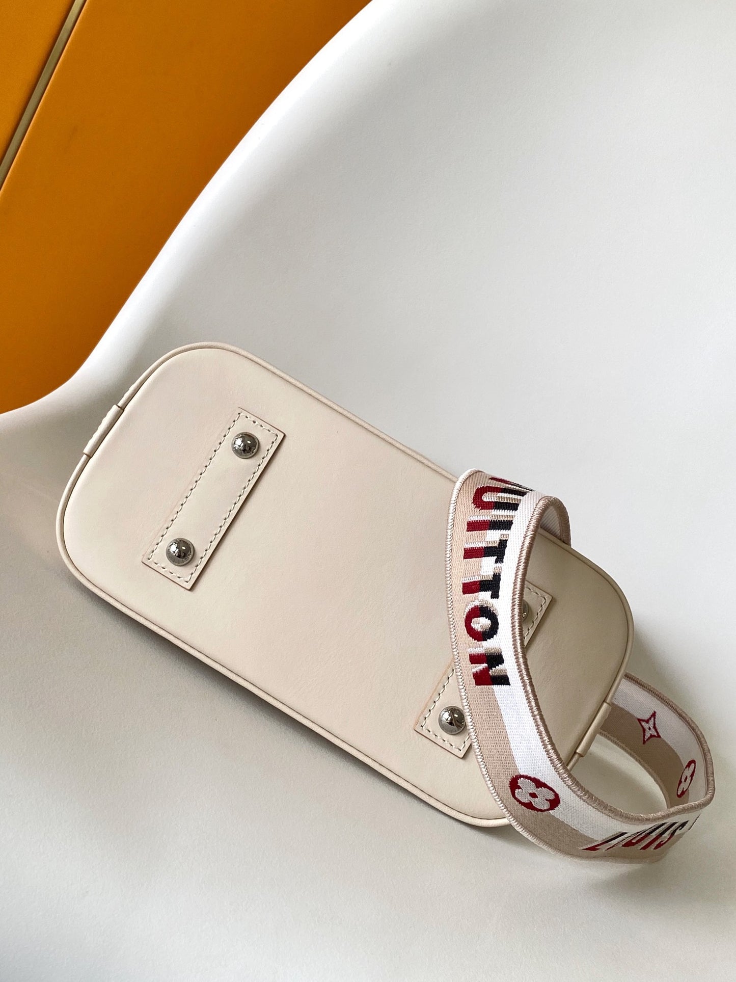 Louis Vuitton Alma BB Bag in Epi Leather - Quartz Pink