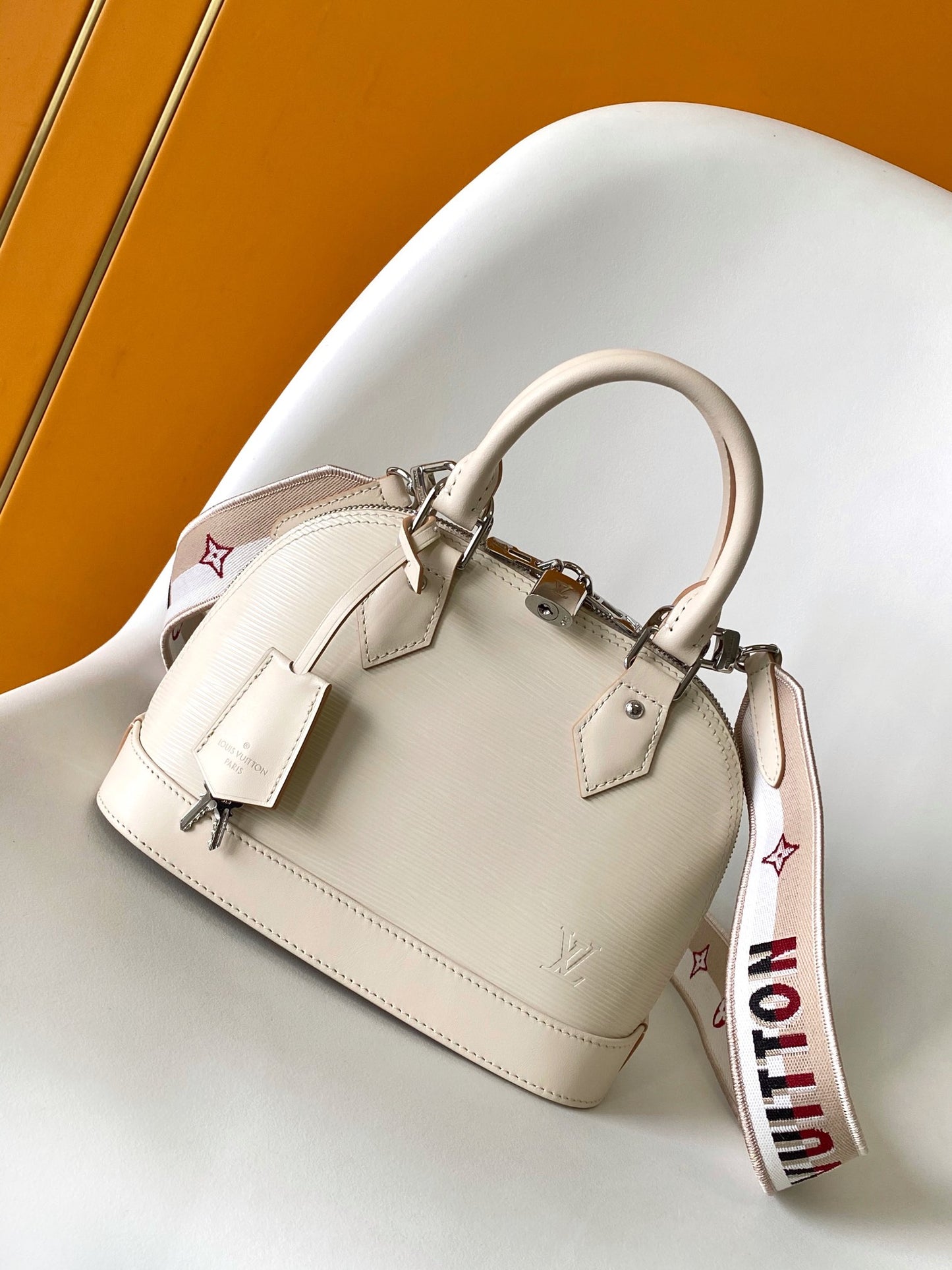 Louis Vuitton Alma BB Bag in Epi Leather - Quartz Pink