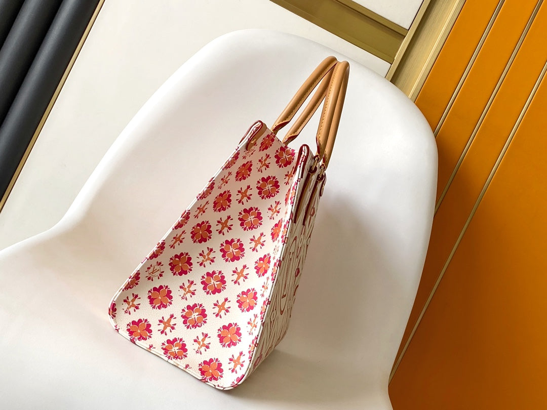 Louis Vuitton Onthego Tote Monogram Giant Wild at Heart Cream Canvas Handbag