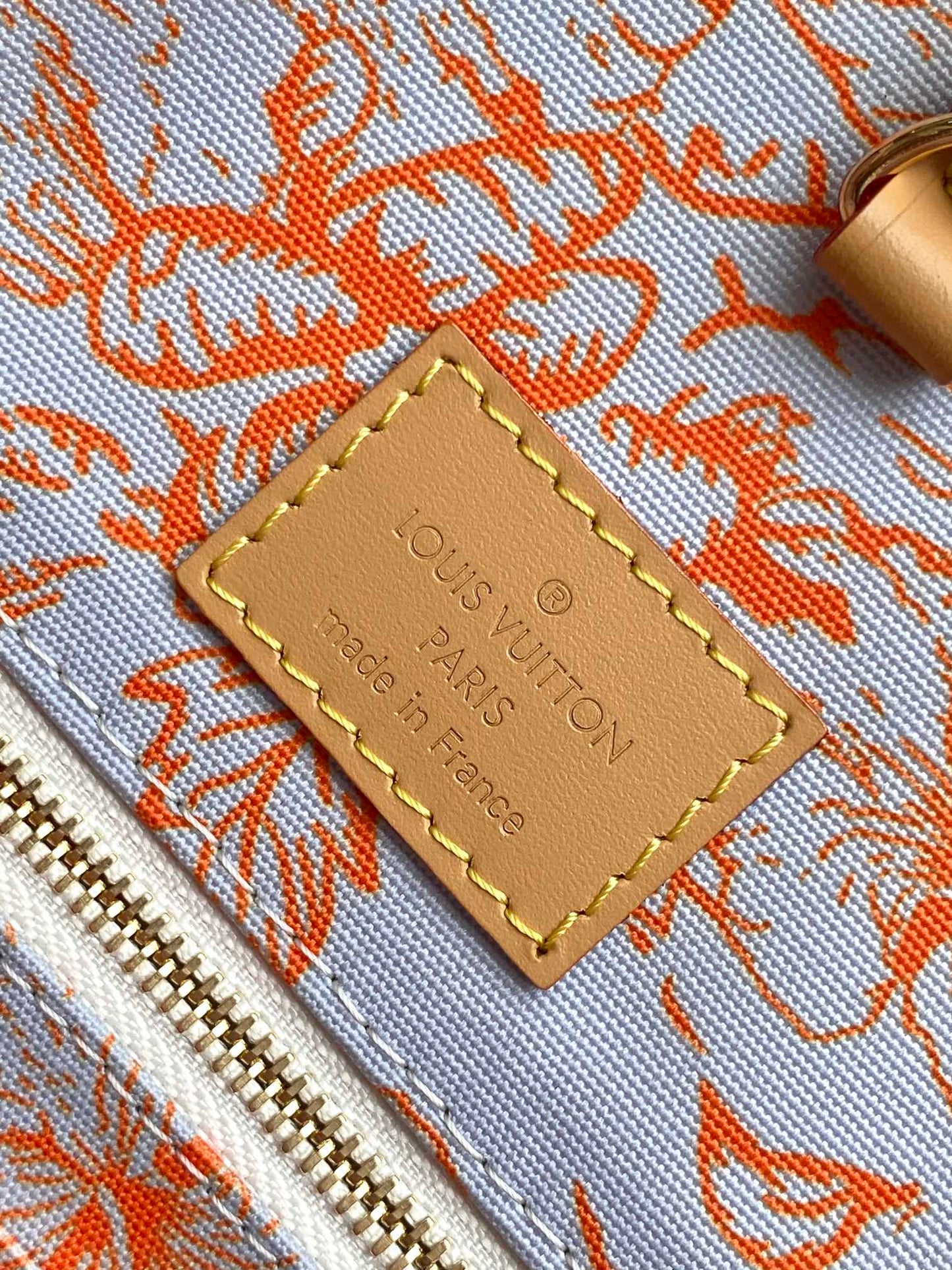 Louis Vuitton Onthego Tote Monogram Giant Wild at Heart Cream Canvas Handbag