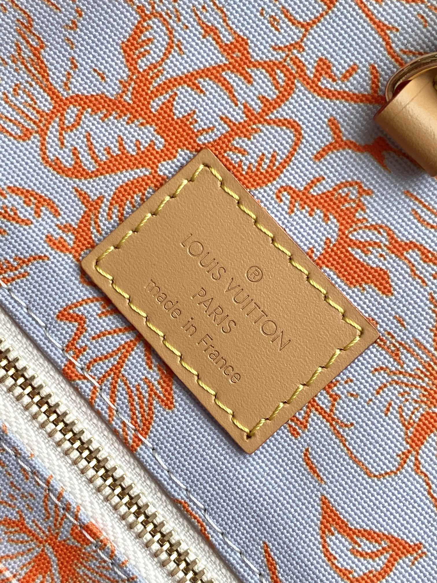 Louis Vuitton Onthego Tote Monogram Giant Wild at Heart Cream Canvas Handbag