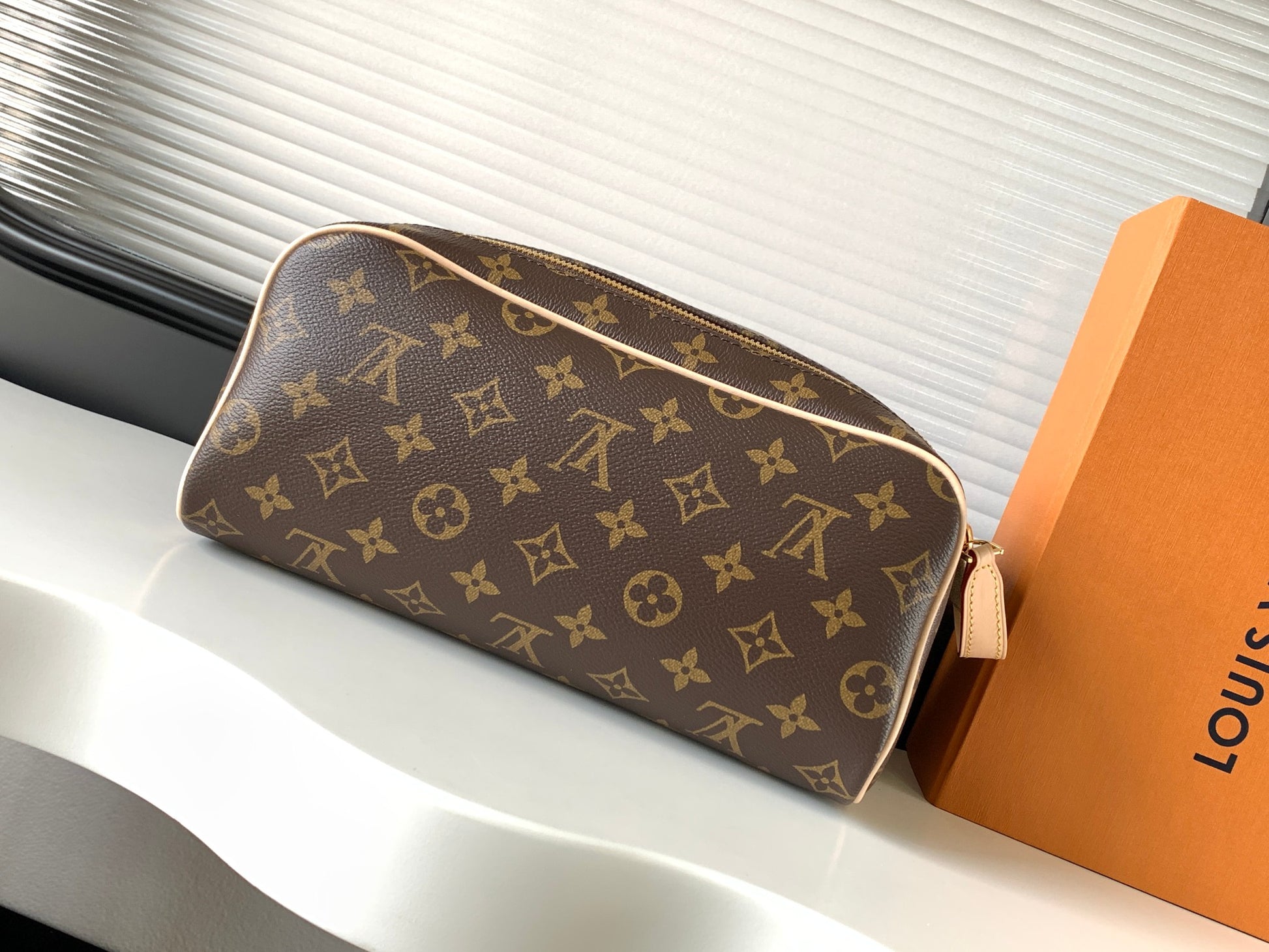 Louis Vuitton Monogram Canvas Toiletry Bag Pouch