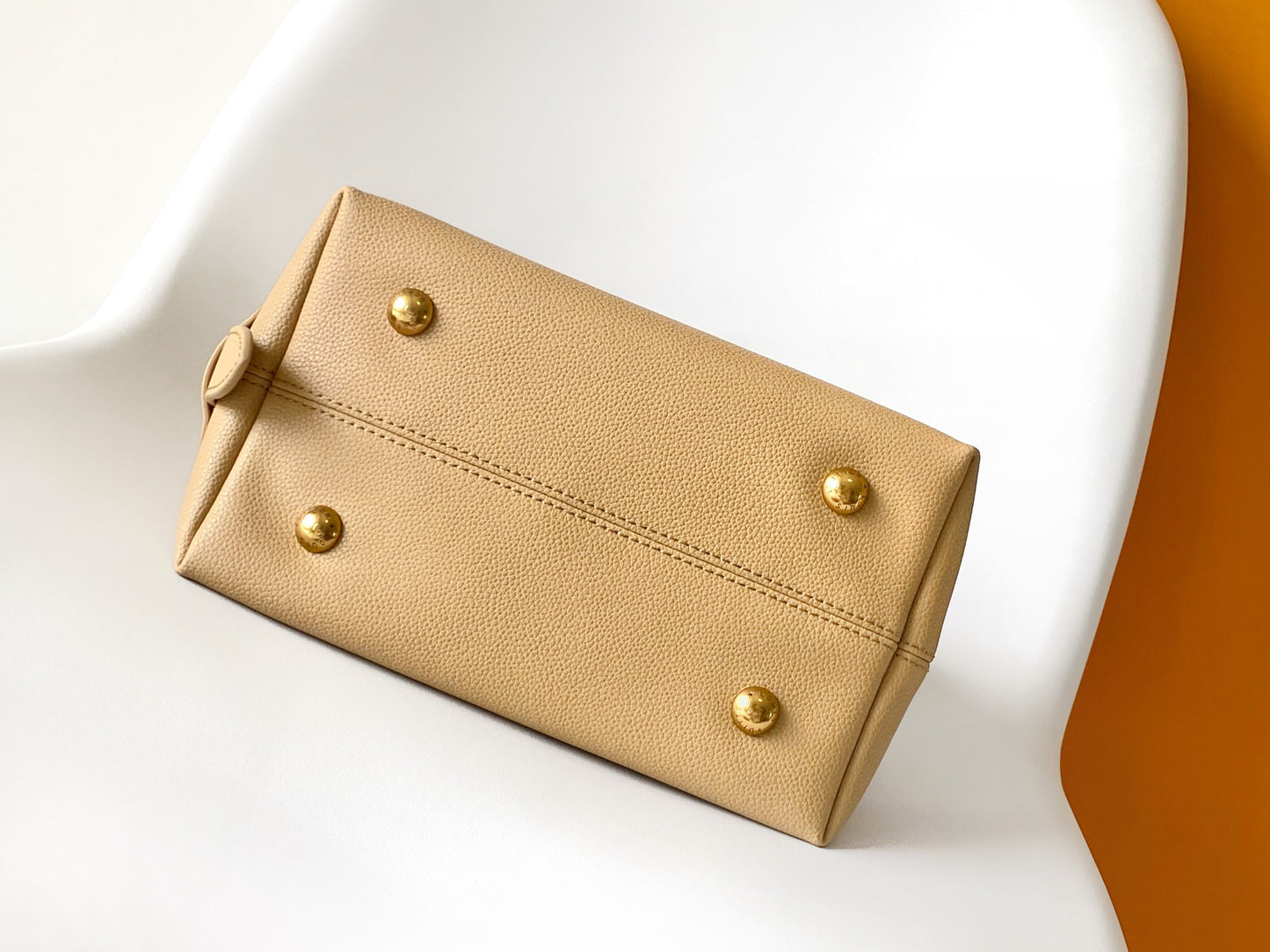 Women's Elegant Beige Leather Hobo Shoulder Bag with Gold Buckle Detail