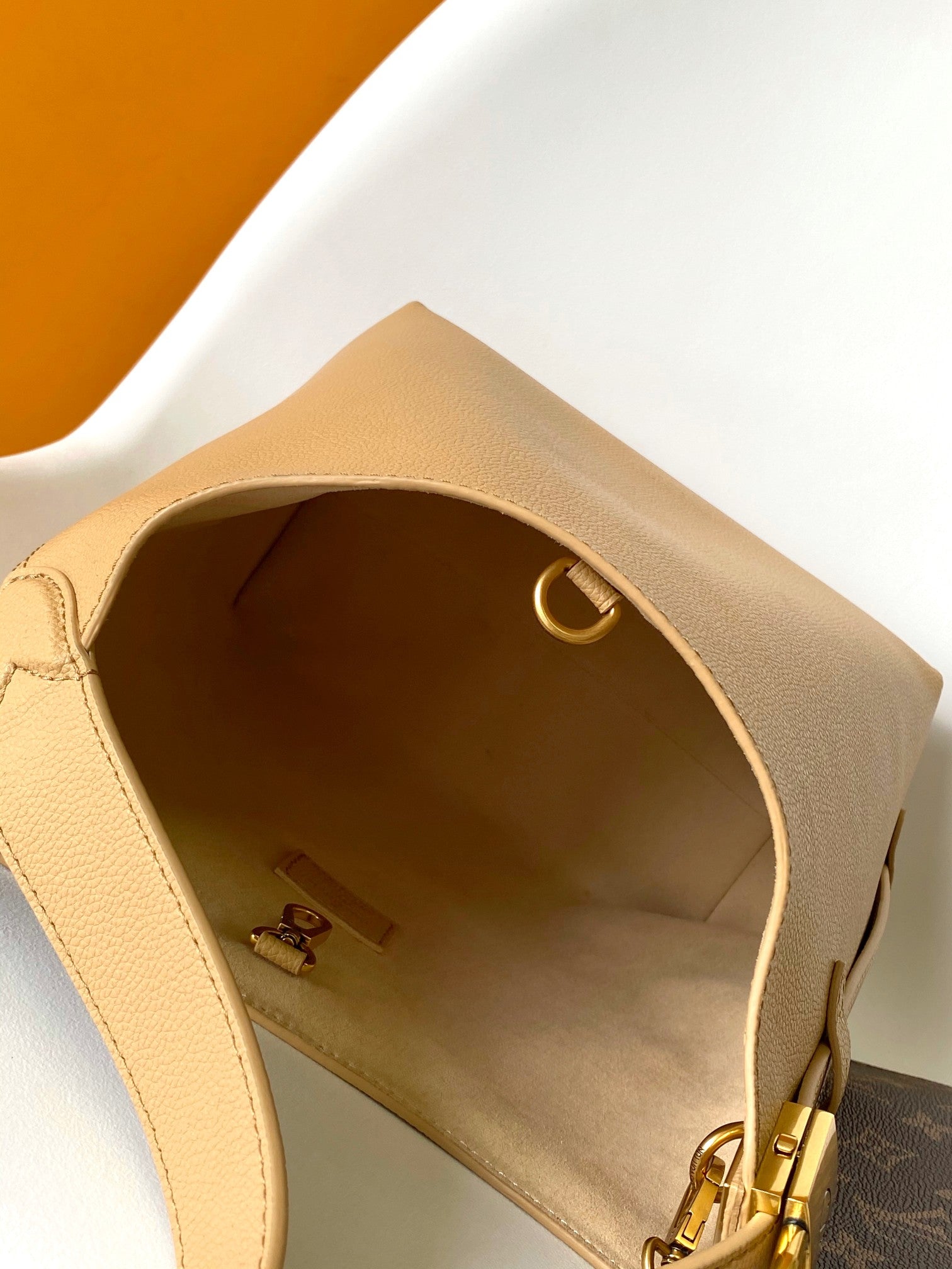 Women's Elegant Beige Leather Hobo Shoulder Bag with Gold Buckle Detail