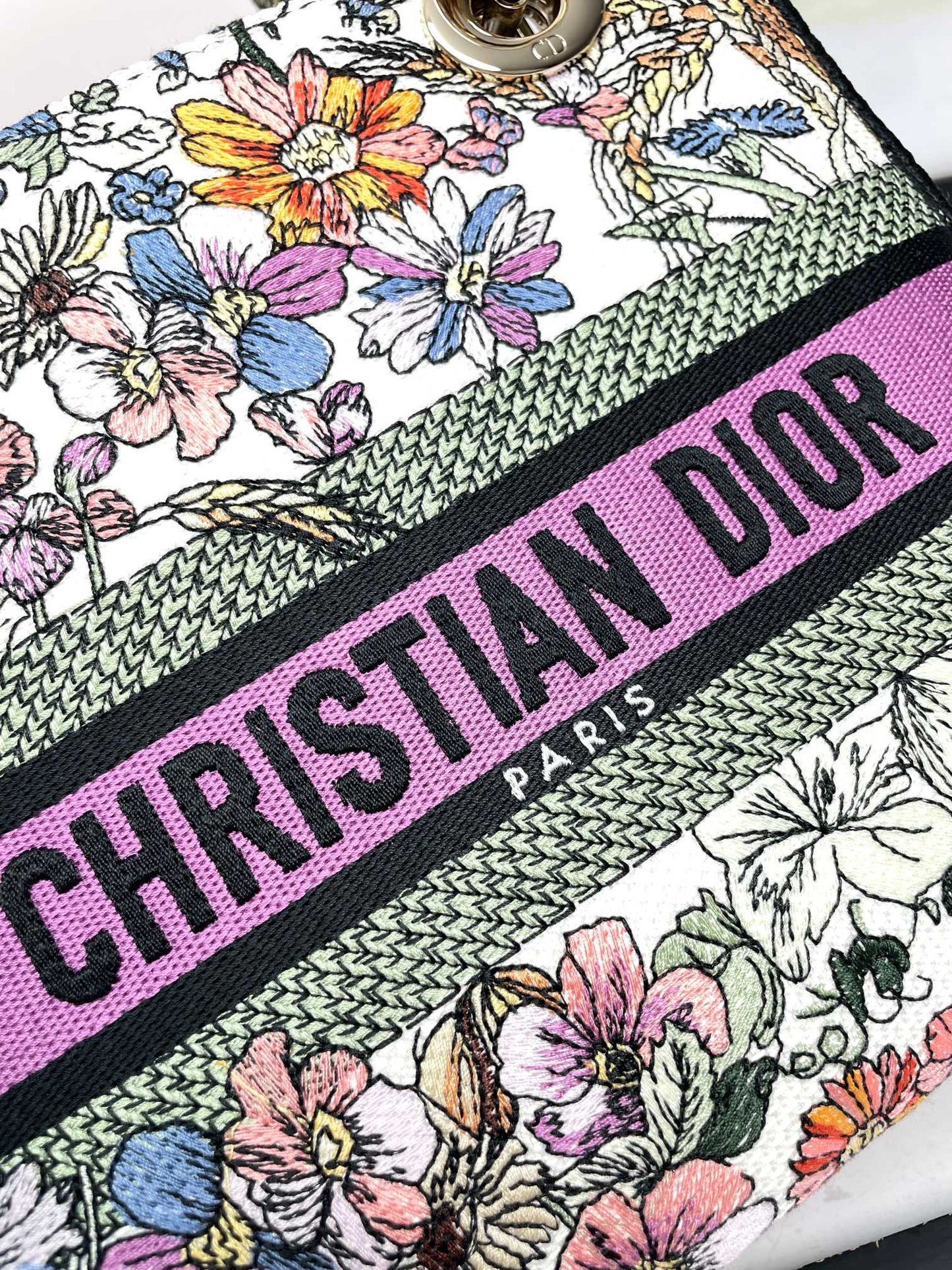 Christian Dior Lady D-Lite Embroidered Floral Handbag - Multicolor