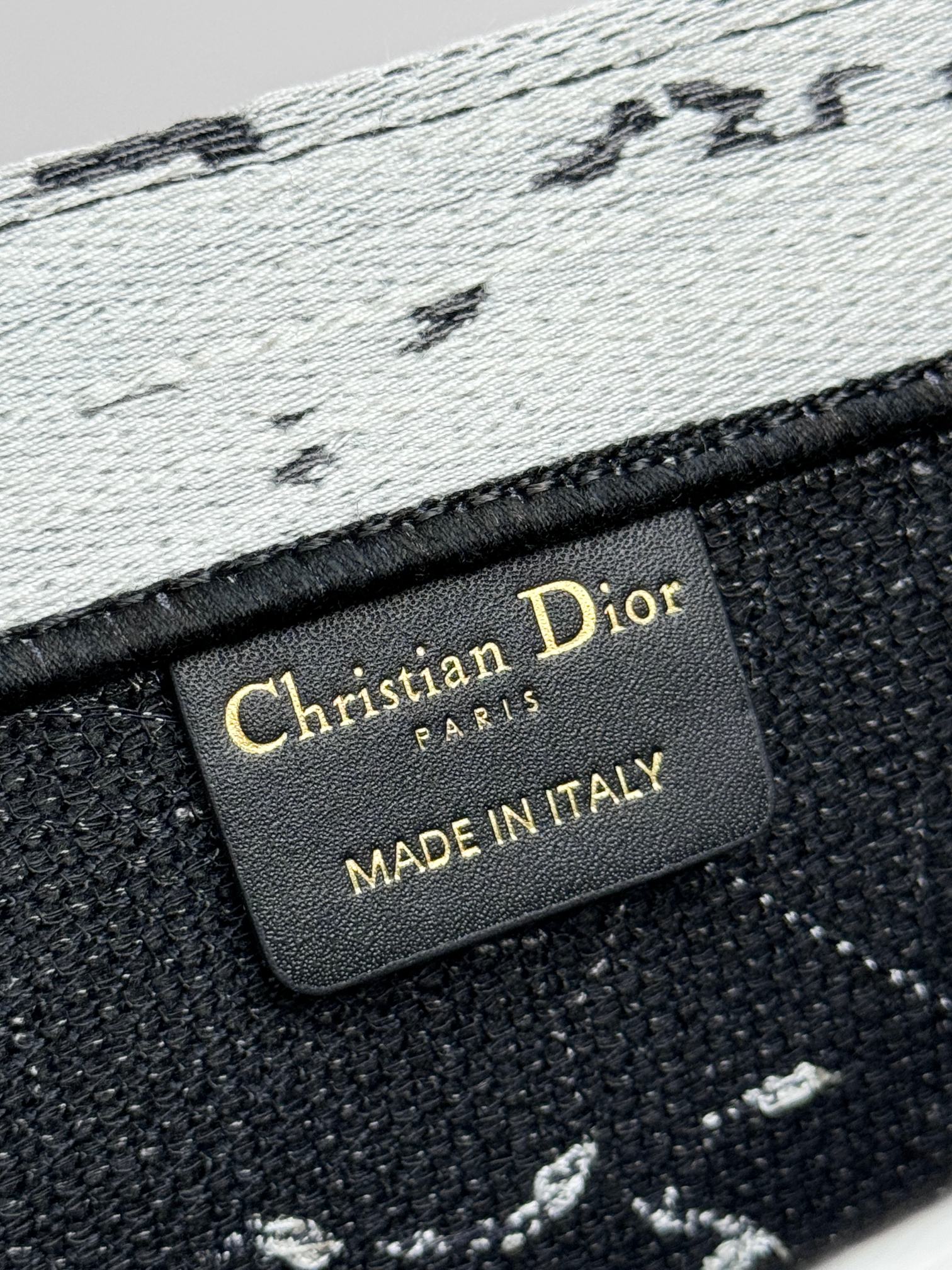 Christian Dior Large Book Tote Bag Black and White New York City Embroidery
