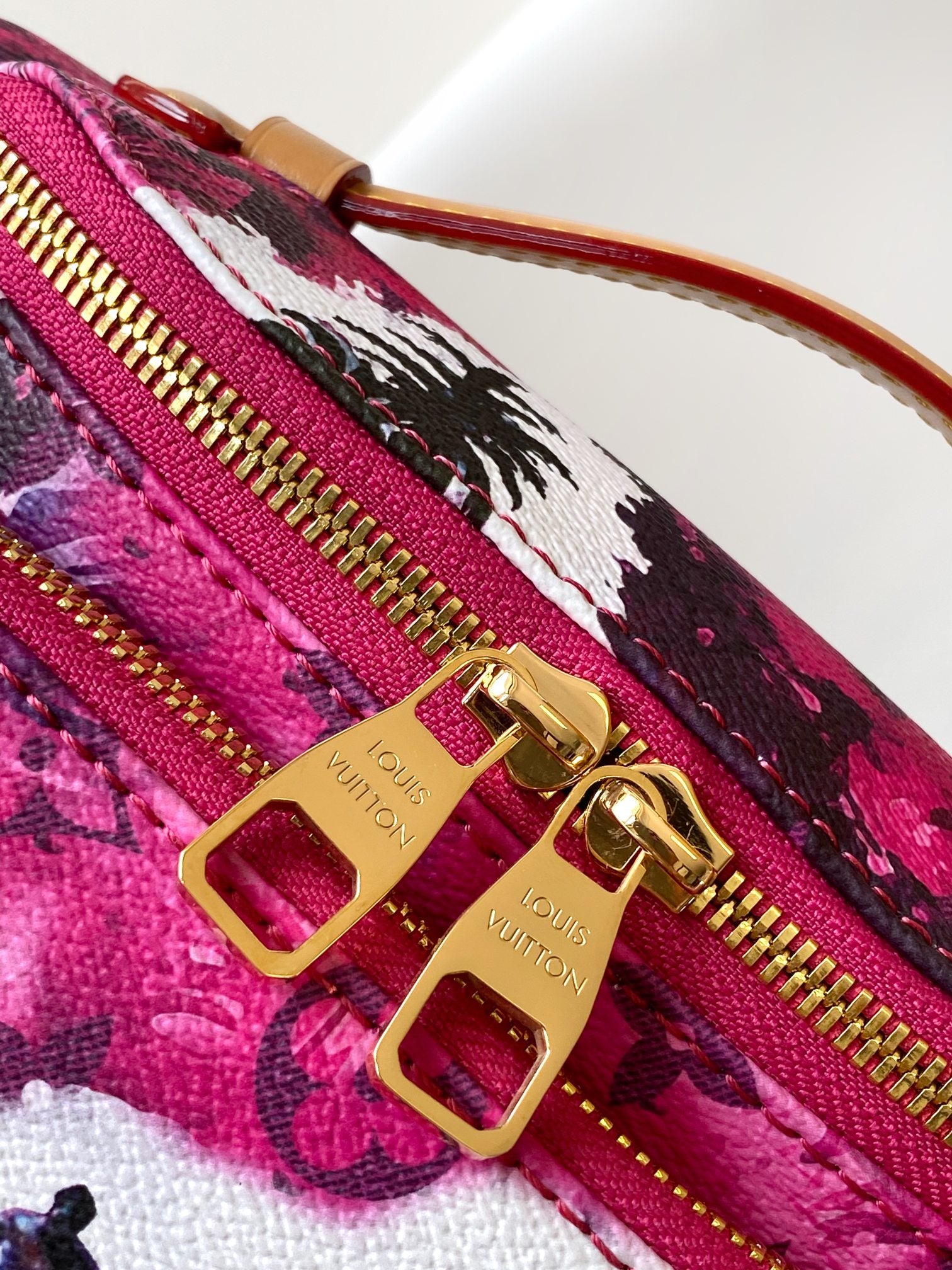 Tropical Surf Graphic Print Belt Bag - Purple and White