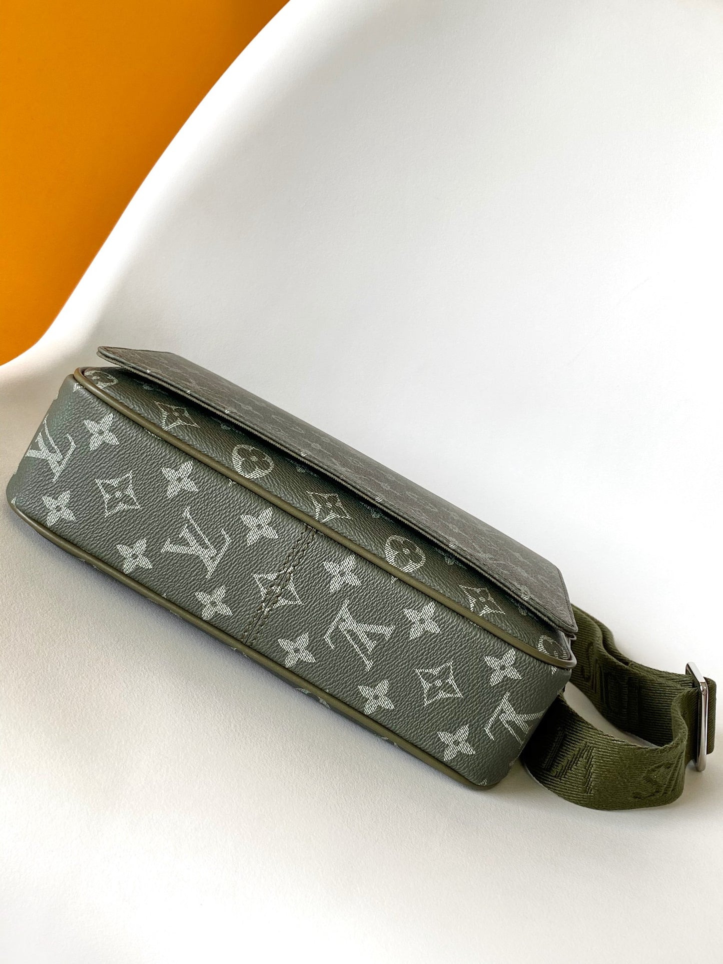 Louis Vuitton Voyager Messenger Bag - Monogram Gradient Grey
