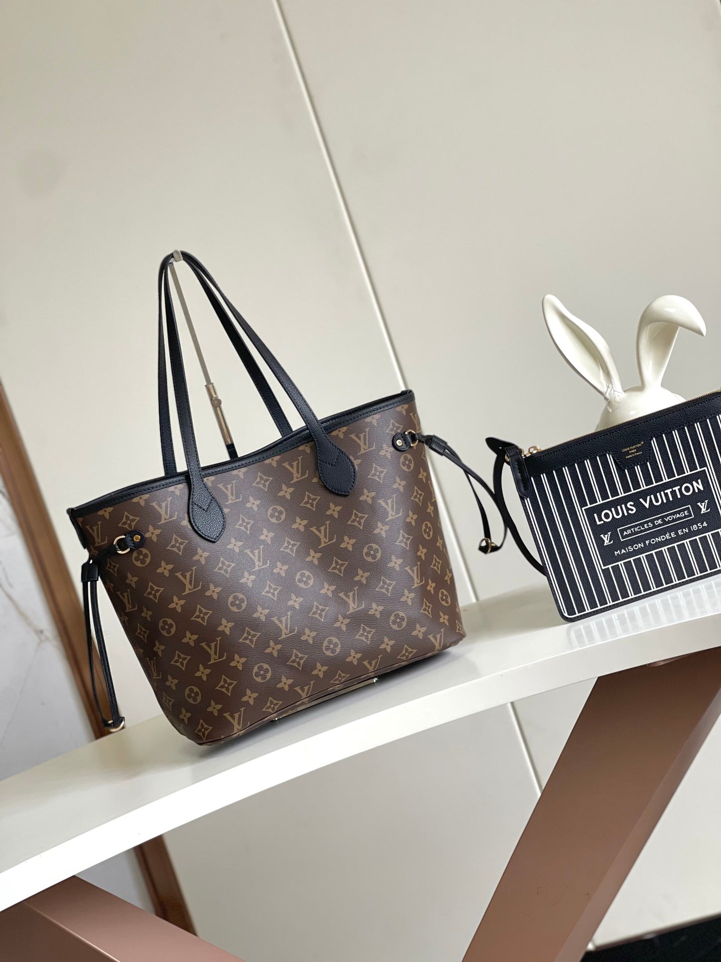 Saint Laurent Leather Shopper Tote Bag - Black