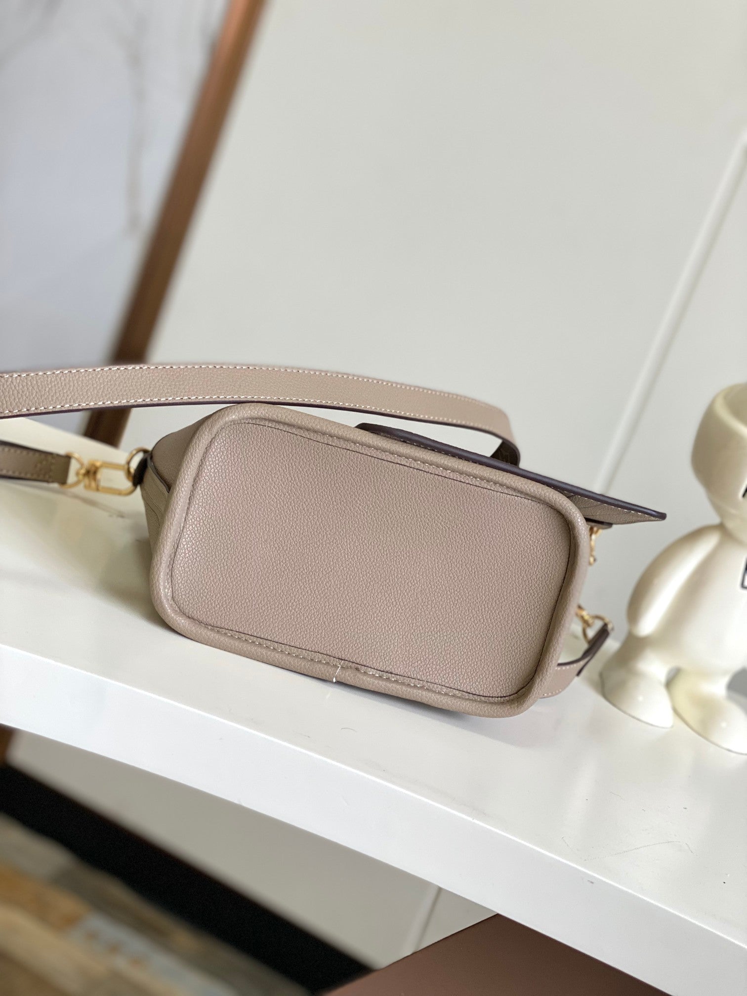 Louis Vuitton Lockme Bucket Bag - Taupe Grained Calfskin with Monogram Strap
