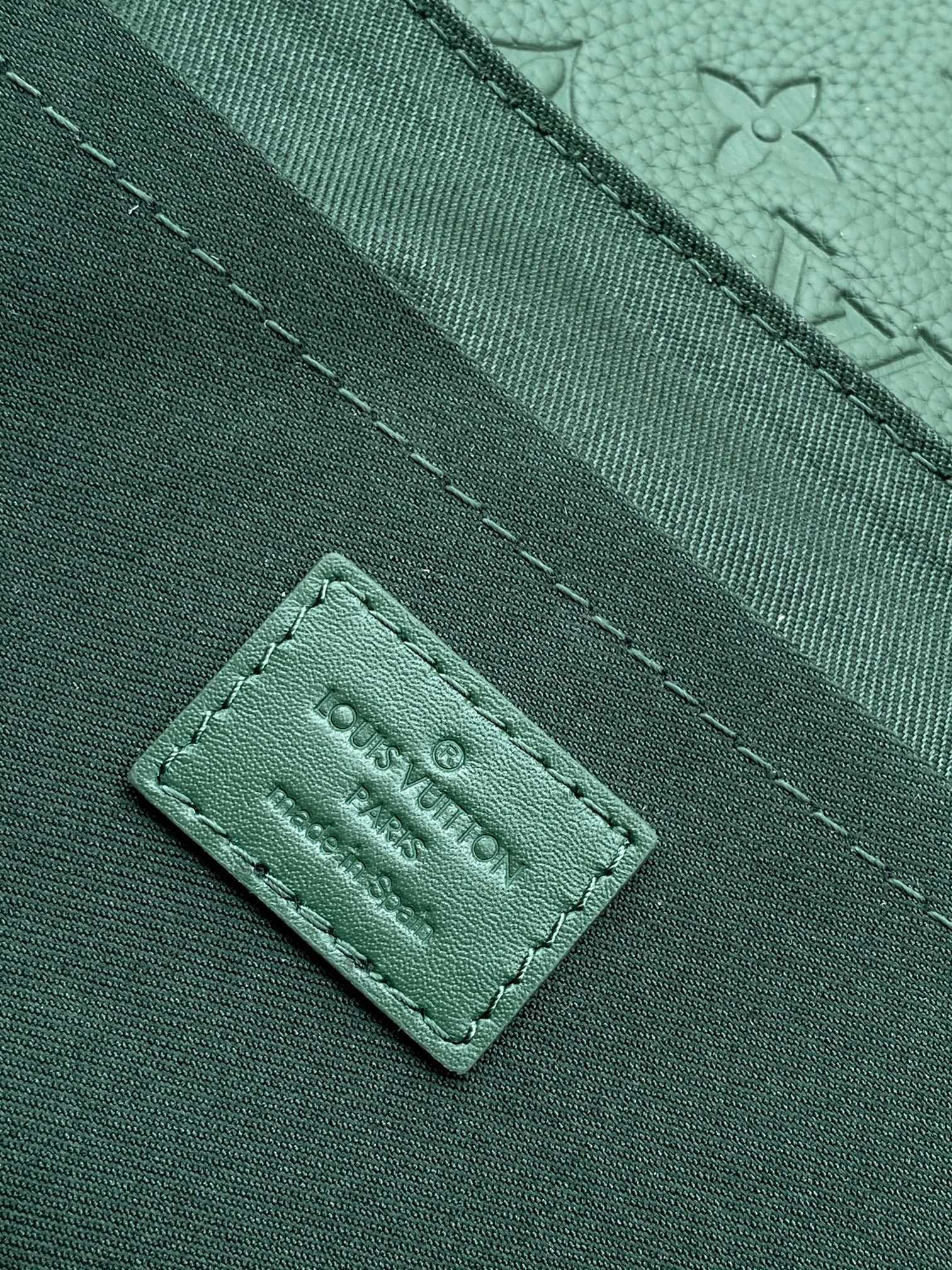 Louis Vuitton S-Lock Messenger Bag - Monogram Taurillon Leather - Dark Green