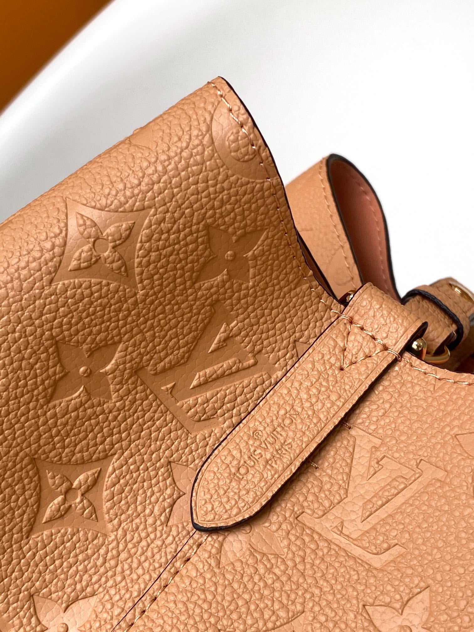 Louis Vuitton Beige Embossed Leather Drawstring Bucket Bag with Shoulder Strap