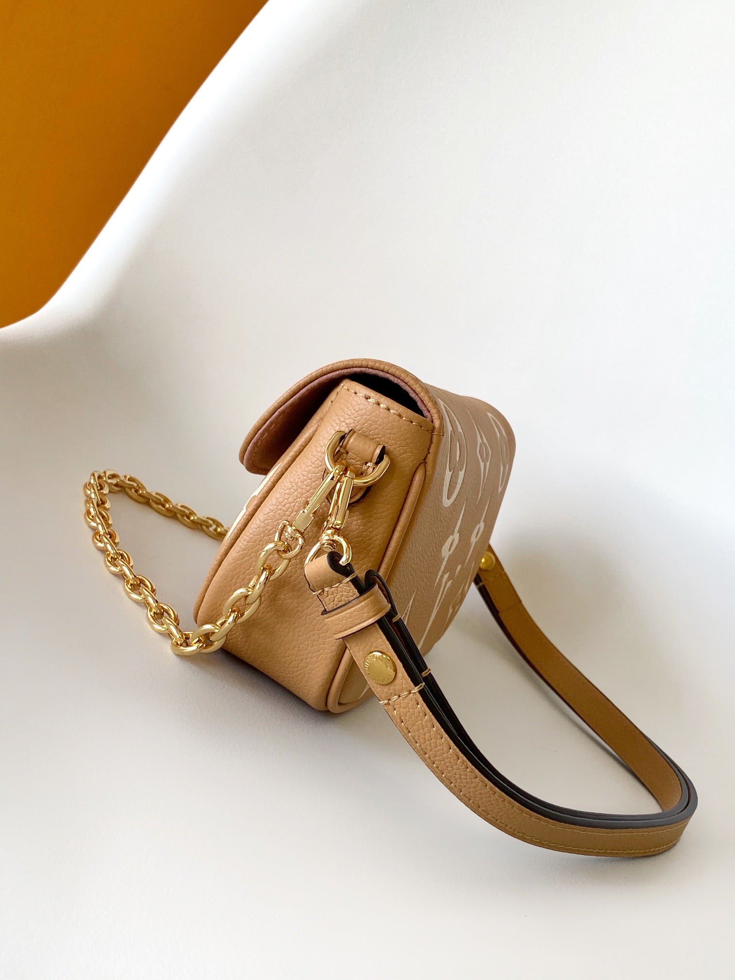 Louis Vuitton Easy Pouch on Strap Monogram Empreinte Leather - Beige