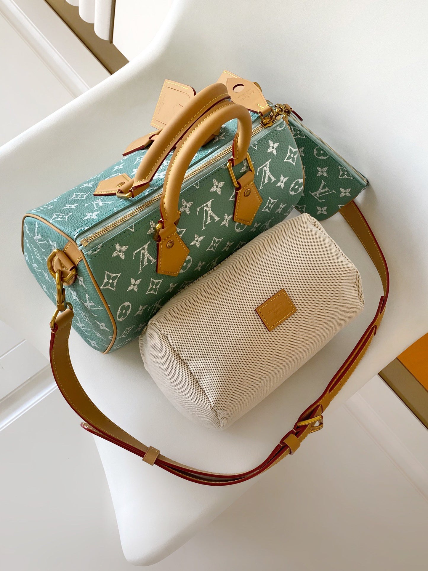 Louis Vuitton Speedy Bandoulière 25 Turquoise Monogram Canvas Bag