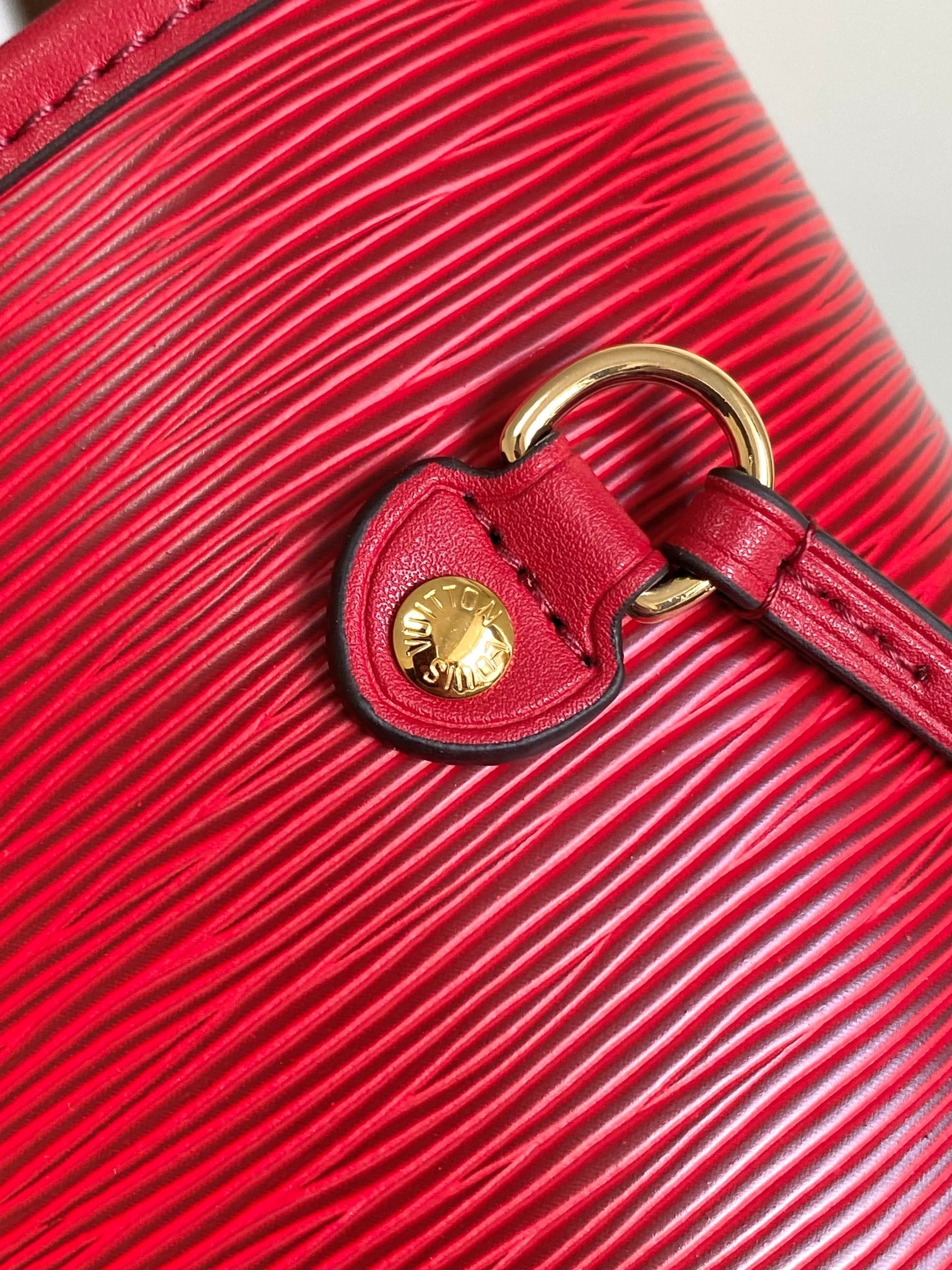 Elegant Red Leather Tote Bag - Large Capacity Women's Shoulder Handbag
