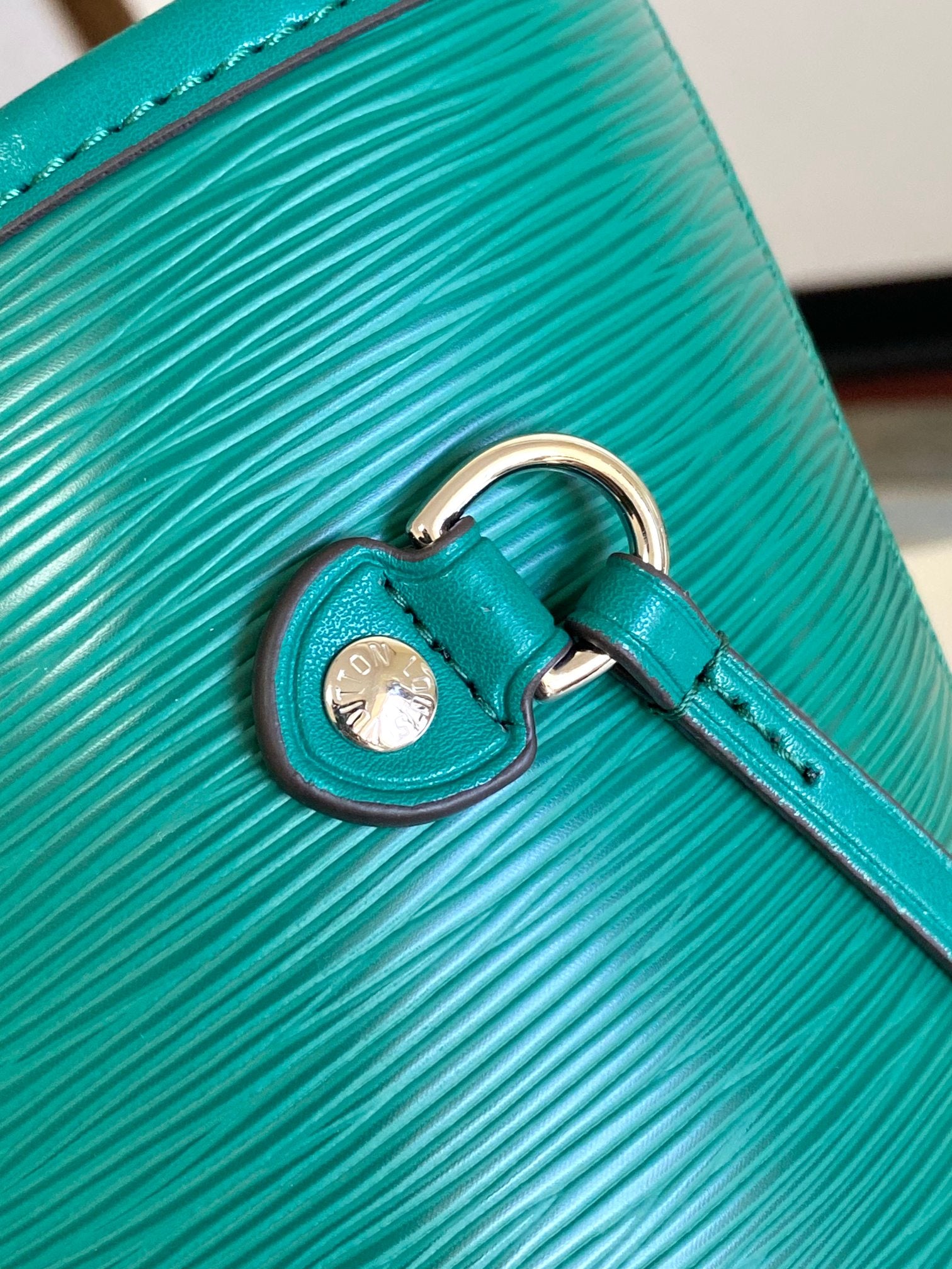 Emerald Green Textured Leather Tote Bag - Large Capacity Elegant Shoulder Handbag with Side Laces