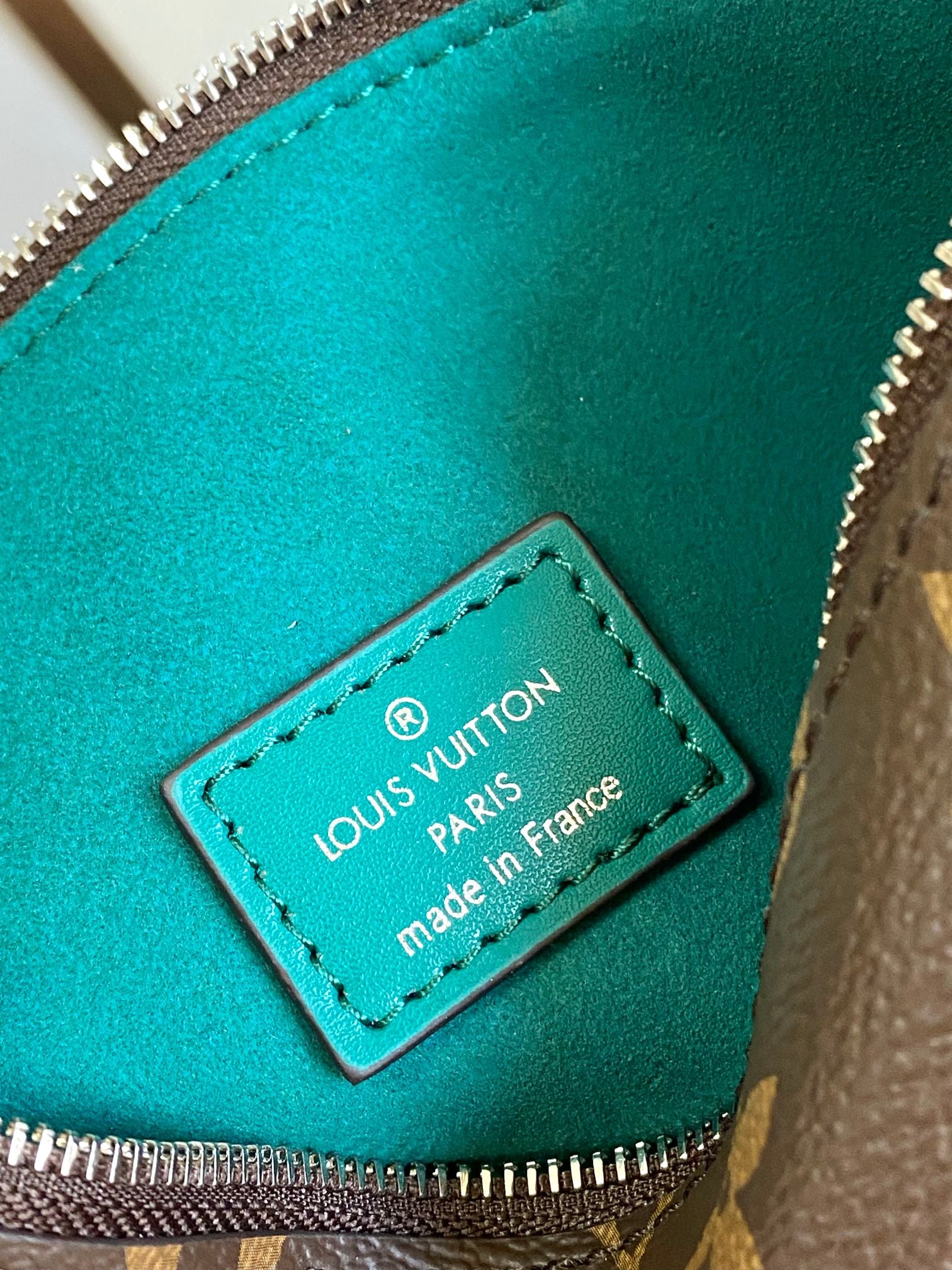 Emerald Green Textured Leather Tote Bag - Large Capacity Elegant Shoulder Handbag with Side Laces