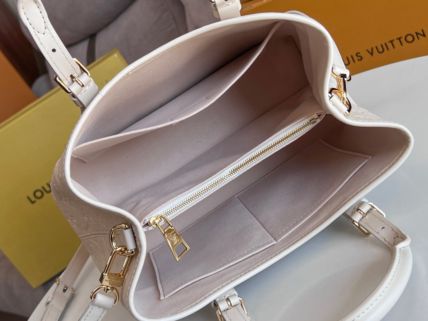 Louis Vuitton Monogram Empreinte Petit Palais Handbag - Cream