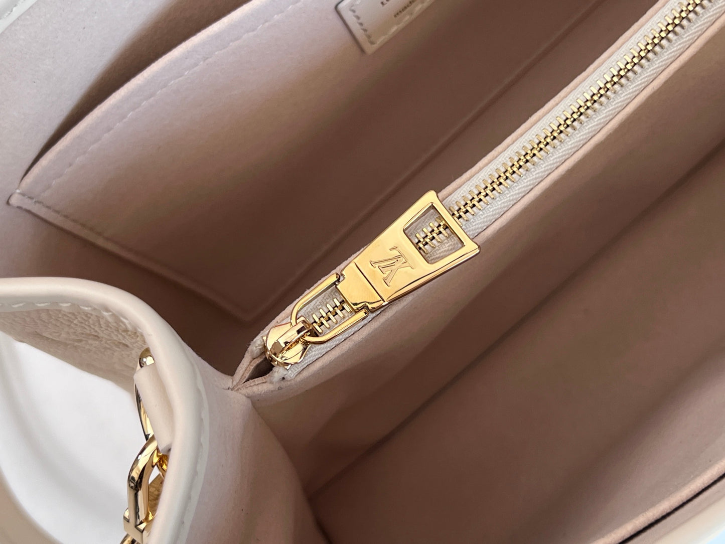 Louis Vuitton Monogram Empreinte Petit Palais Handbag - Cream