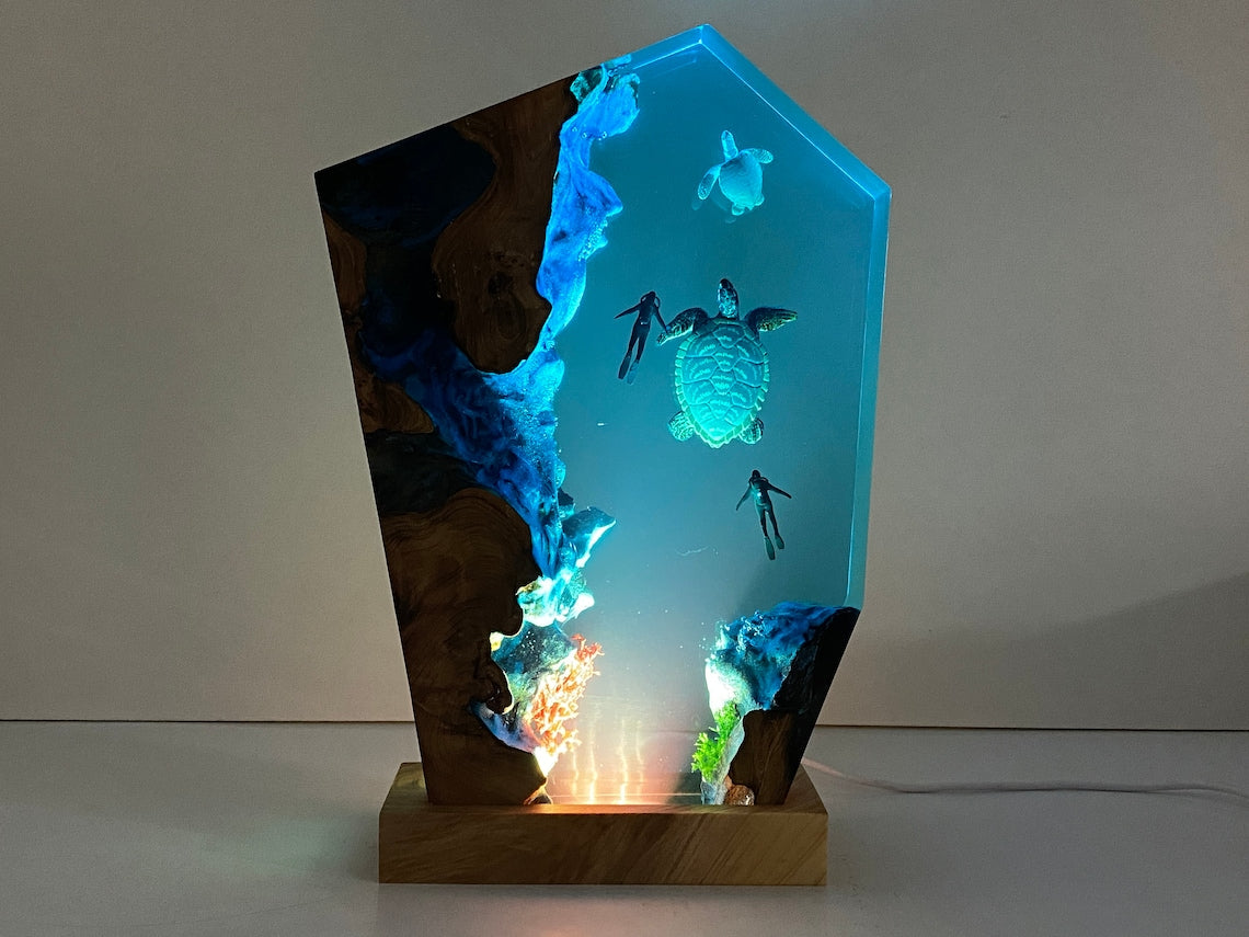 Diver and Hawksbill Tortoise Epoxy Resin Lamp, Personalized Wood Night Light, Best Friend Gift, Halloween Gift