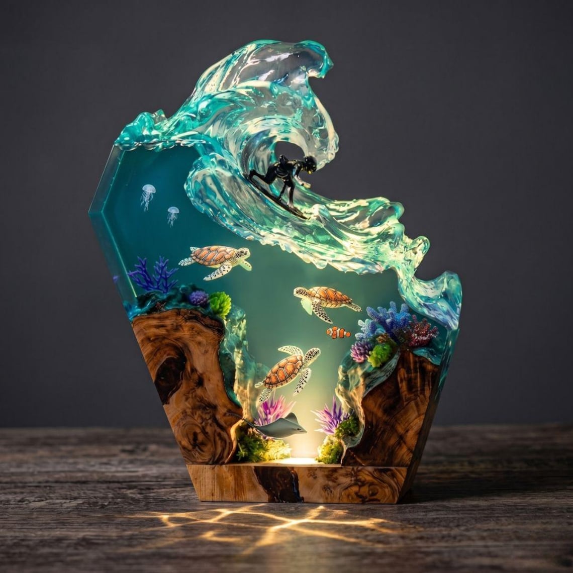 Ocean Wave Resin Lamp, Scuba Diver and Sea Turtle Epoxy Diorama, Jellyfish Night Light, Marine Life Desk Decor Gift