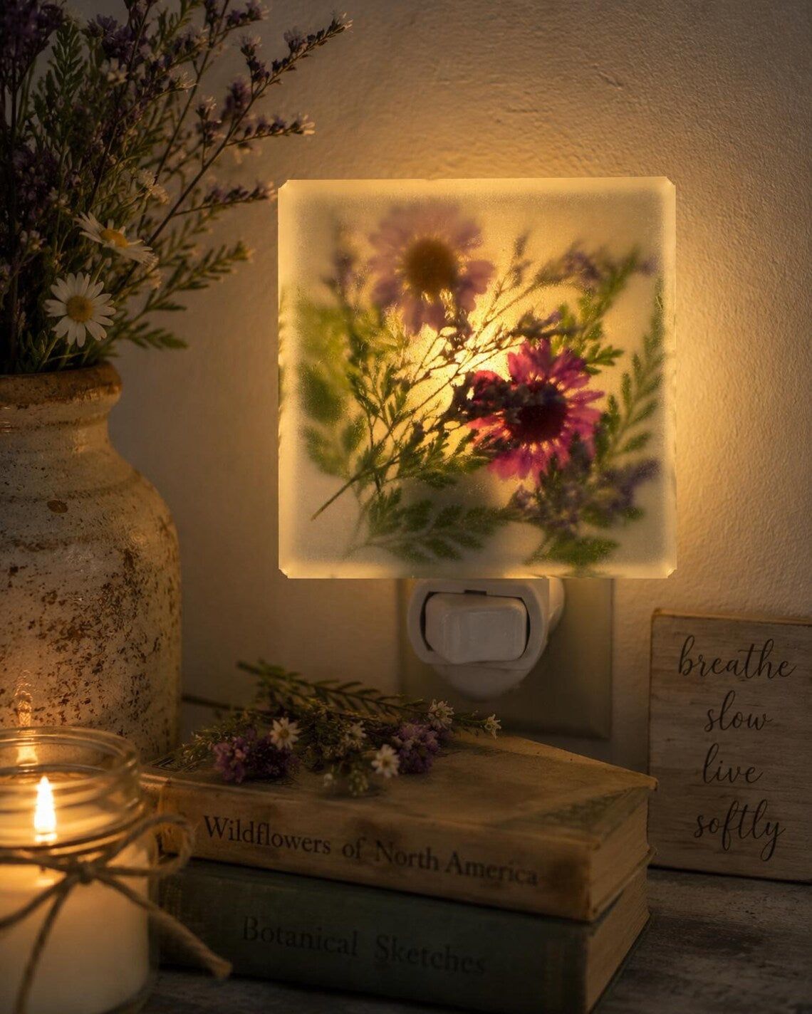 Botanical Resin Night Light, Real Pressed Flower Nightlight, Handmade Floral Home Decor with Multiple Styles