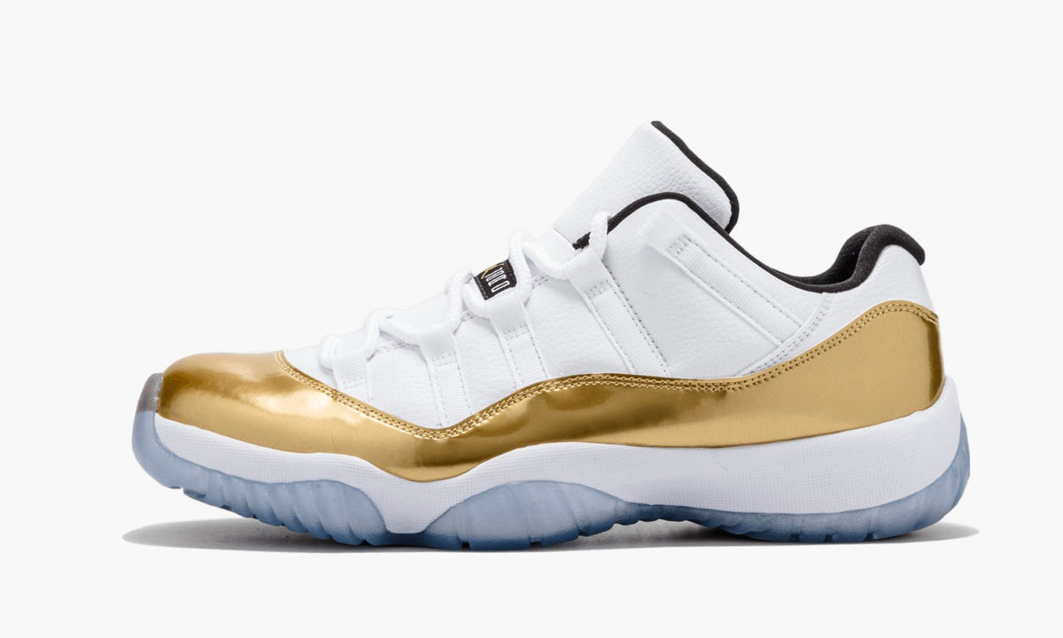 Air Jordan 11 Retro Low "Closing Ceremony"