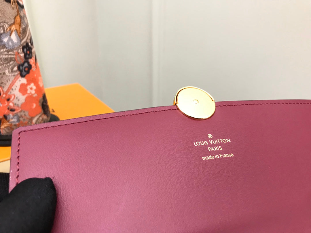 Louis Vuitton Pallas Clutch Monogram Canvas and Pivoine Pink Leather