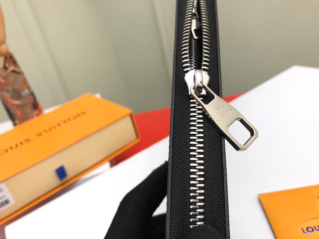 Louis Vuitton Zippy Wallet Vertical - Monogram Eclipse Canvas