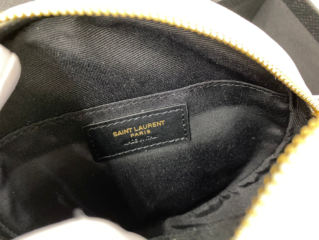 Saint Laurent Vinyle Round Camera Bag in Matelassé Grain de Poudre Embossed Leather White