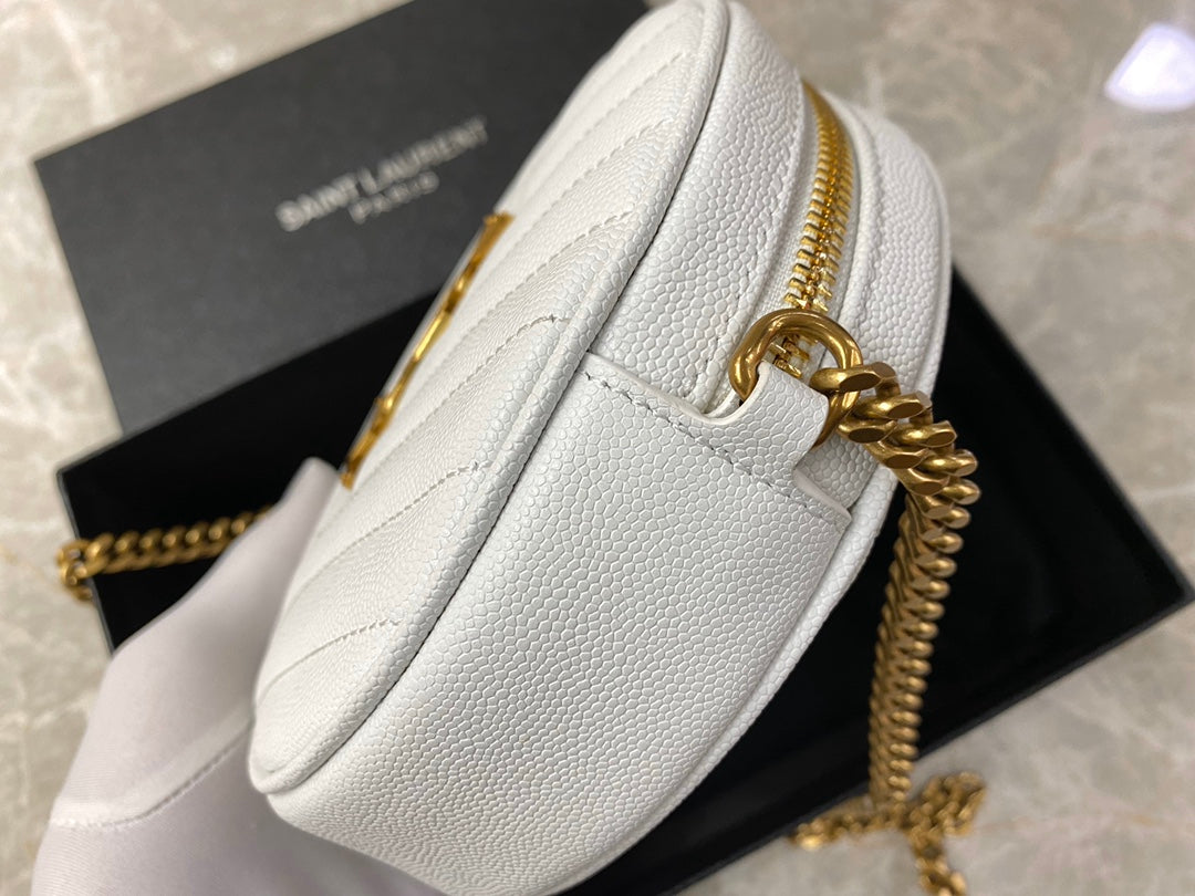Saint Laurent Vinyle Round Camera Bag in Matelassé Grain de Poudre Embossed Leather White