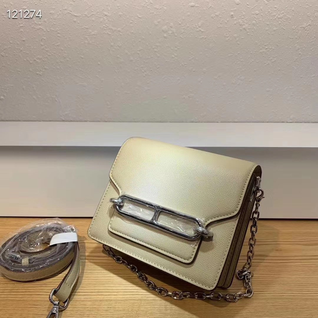 Elegant Gold Leather Crossbody Bag with Chain Strap and Silver Hardware