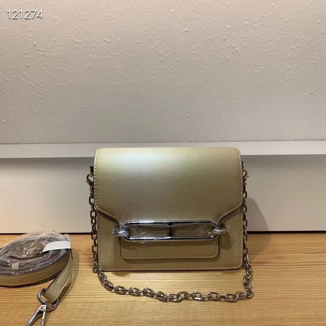 Elegant Gold Leather Crossbody Bag with Chain Strap and Silver Hardware