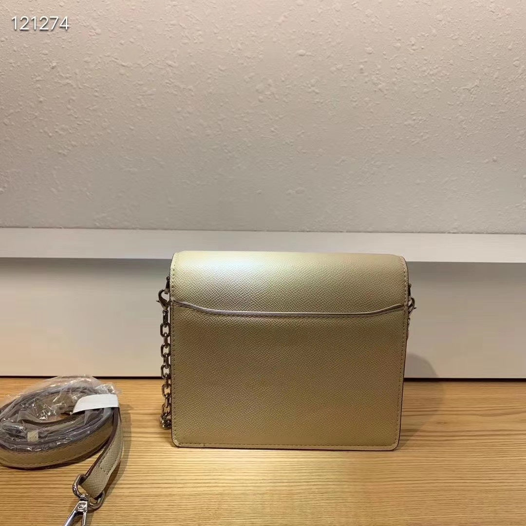 Elegant Gold Leather Crossbody Bag with Chain Strap and Silver Hardware