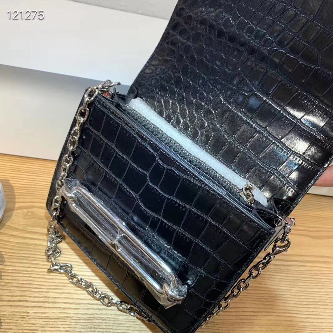 Elegant Black Crocodile-Embossed Leather Shoulder Bag with Silver Chain Strap