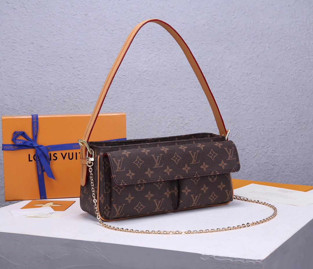 Louis Vuitton Monogram Canvas Favorite MM Shoulder Bag with Chain Strap