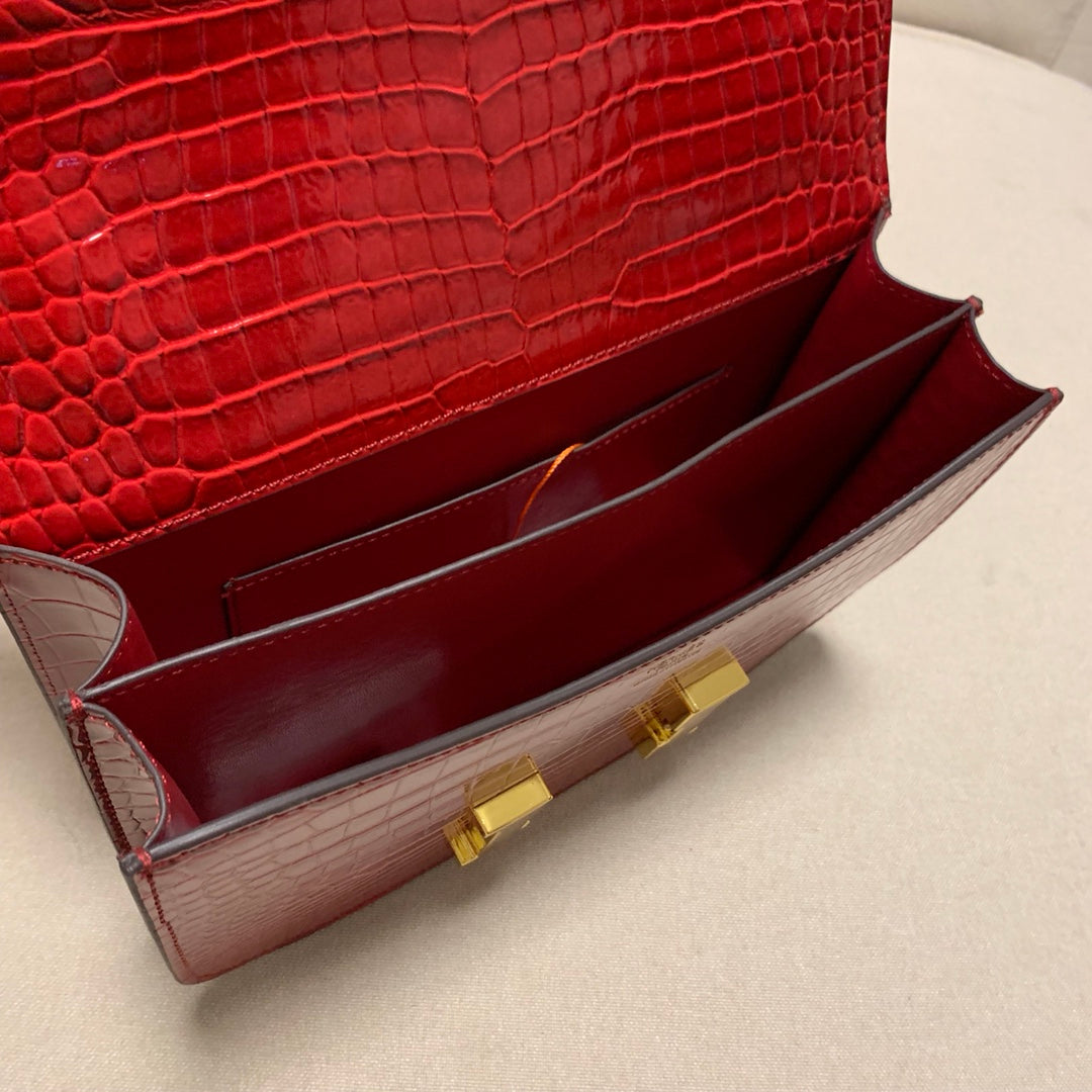 Luxury Red Croc-Embossed Leather H-Buckle Shoulder Bag - Elegant Crossbody Handbag