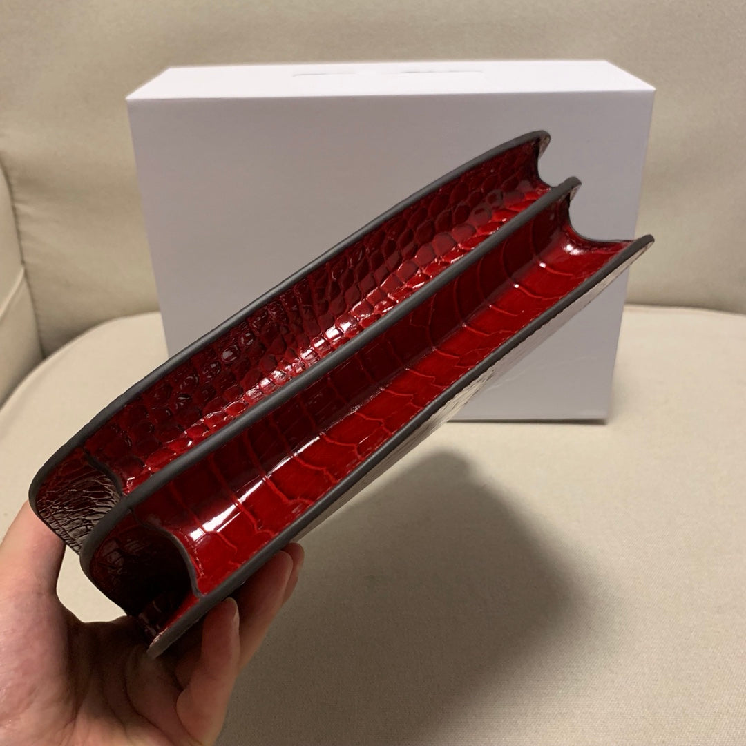 Luxury Red Croc-Embossed Leather H-Buckle Shoulder Bag - Elegant Crossbody Handbag