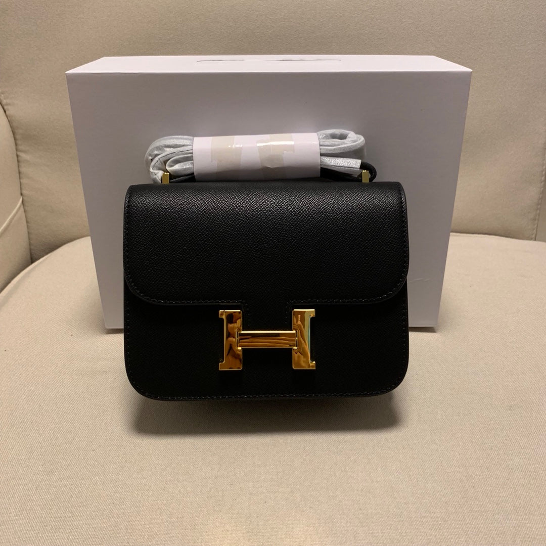 Elegant Black Leather Crossbody Bag with Gold H Clasp - Classic Mini Shoulder Bag