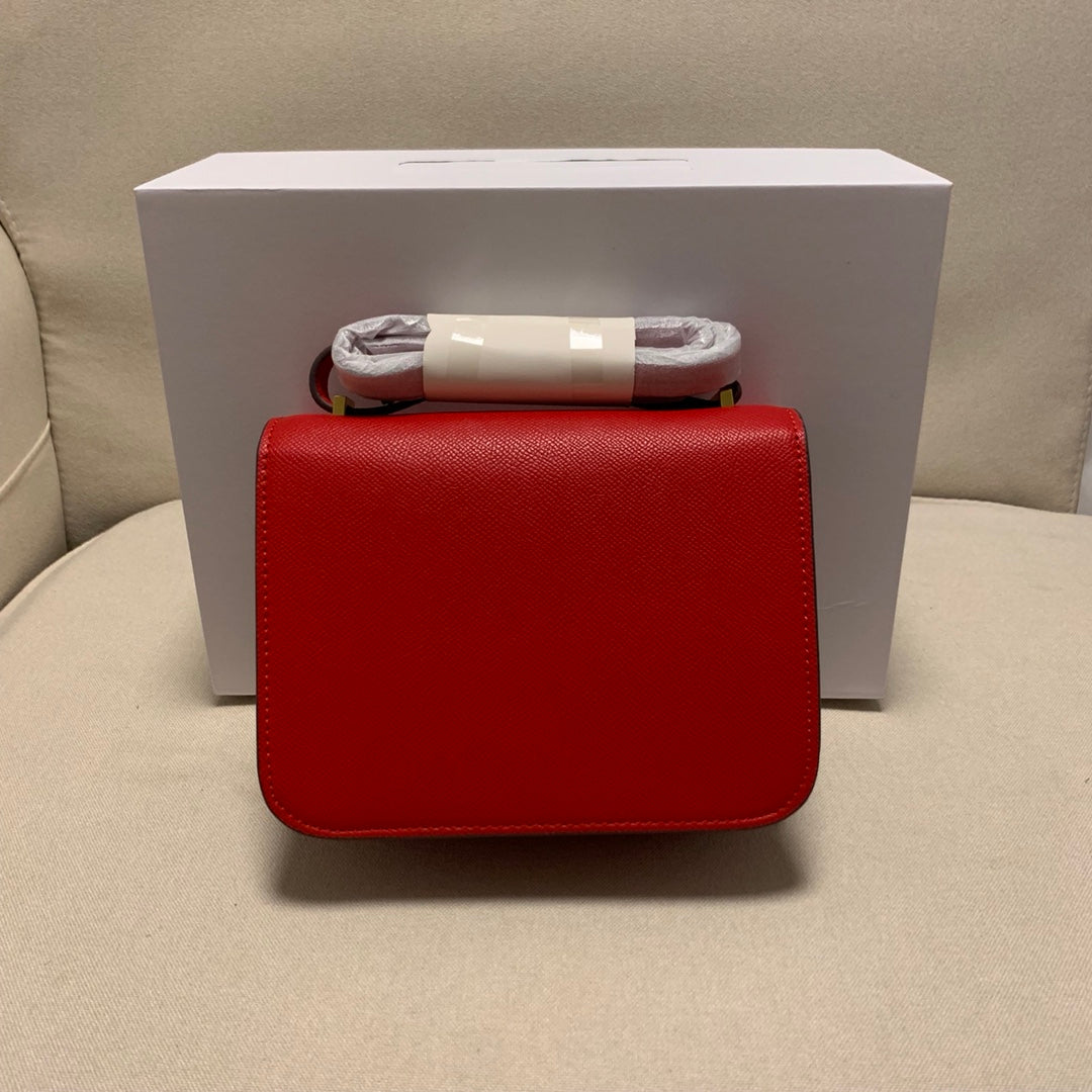 Luxury Red Leather Shoulder Bag with Gold H Clasp - Elegant Women's Crossbody Handbag