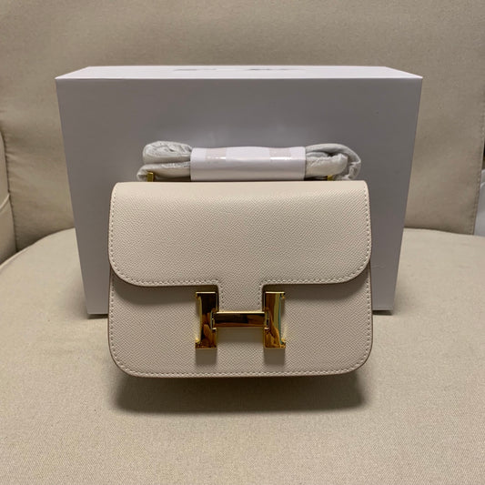 Elegant Cream Shoulder Bag with Gold H Clasp - Luxury Designer Style Crossbody