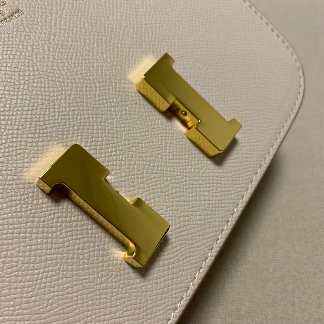 Elegant Cream Shoulder Bag with Gold H Clasp - Luxury Designer Style Crossbody