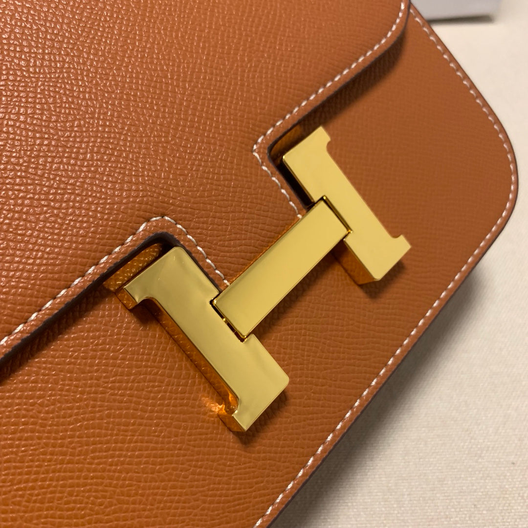 Luxury Tan Leather Shoulder Bag with Gold H-Clasp - Classic Crossbody Handbag