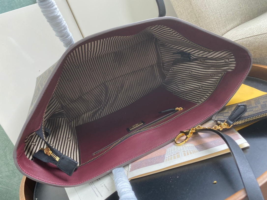 Fendi FF Monogram Zucca Print Tote Bag with Detachable Pouch - Brown